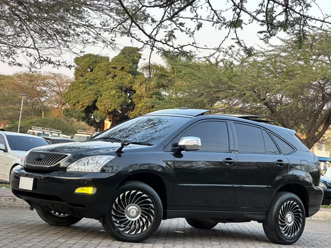 Toyota Harrier 240G thumbnail 2